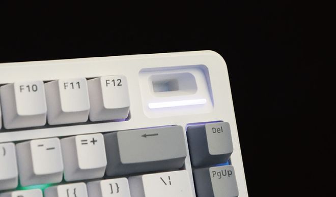 柏V700DIY-75多模机械键盘澳门新葡京网站小巧便携可玩性强！雷(图7)