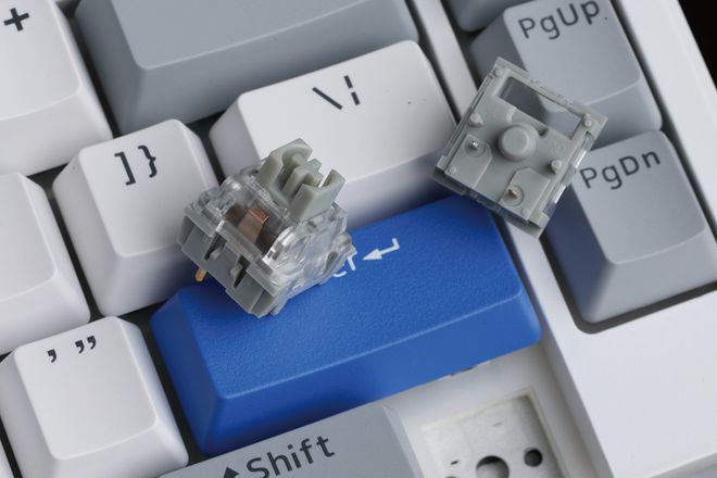 柏V700DIY-75多模机械键盘澳门新葡京网站小巧便携可玩性强！雷(图3)